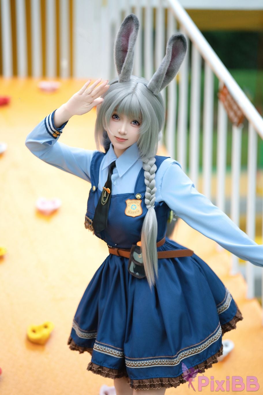 Cosplayer Bangni Bonnie Officer Rabbit PixiBB.COM 001