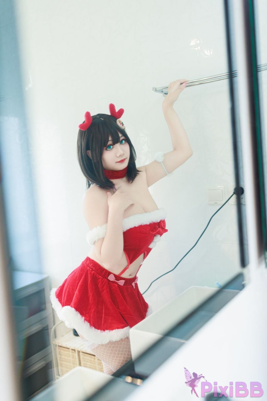 Cosplayer A Xuexue Christmas at home PixiBB.COM 077