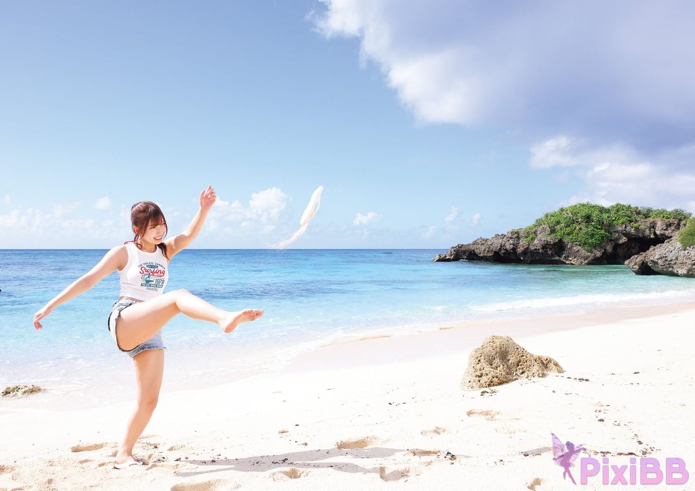 Japanese Idol Miyu Aizawa photo collection Me You PixiBB.COM 008