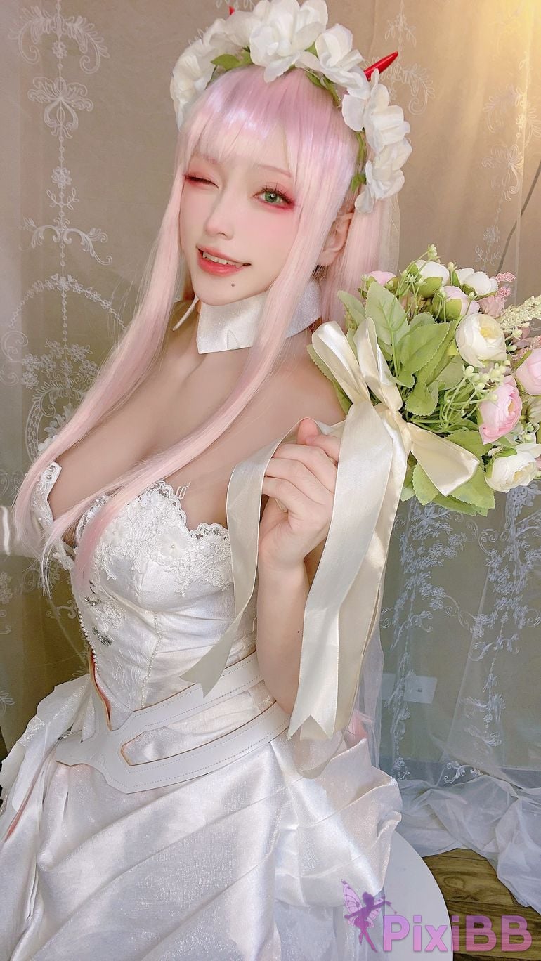 Cosplay cheese block wii selfie 1 PixiBB.COM 007