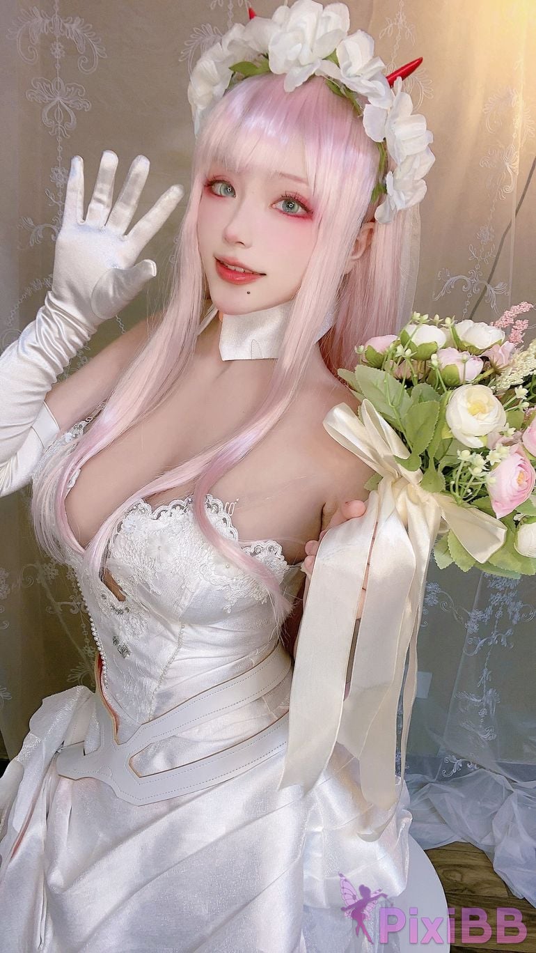 Cosplay cheese block wii selfie 1 PixiBB.COM 008