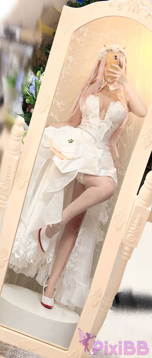 Cosplay cheese block wii selfie 1 PixiBB.COM 024