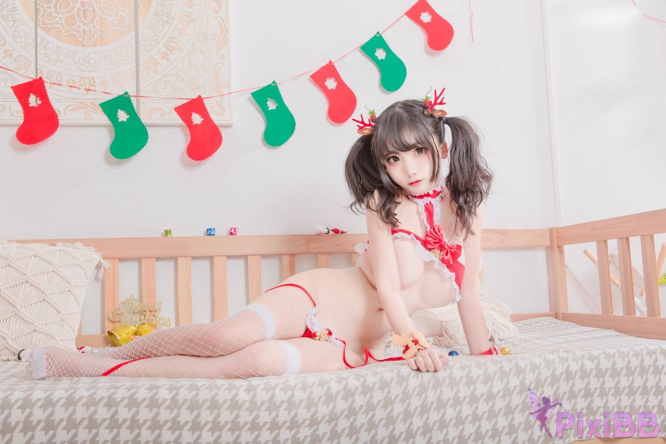 Cosplayer Vanilla Milk Meow Christmas blessings PixiBB.COM 014