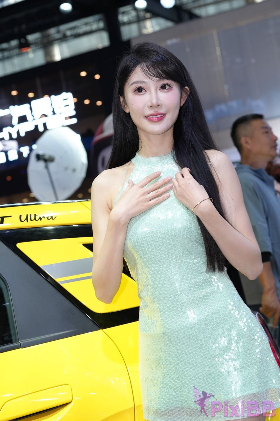 Featured Street Photography Works No.5401 Sweet and cute pineapple jam PixiBB.COM 031