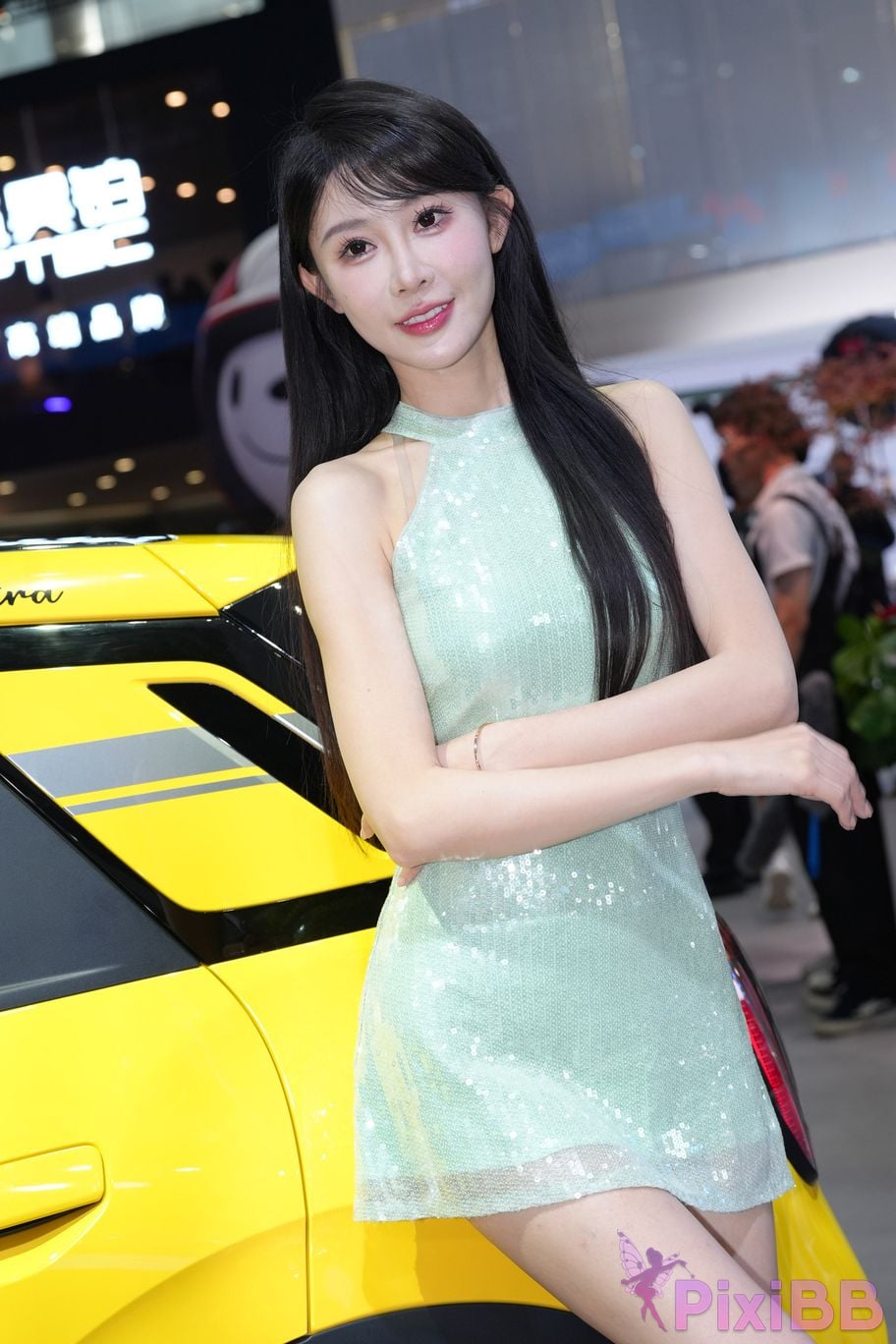 Featured Street Photography Works No.5401 Sweet and cute pineapple jam PixiBB.COM 034