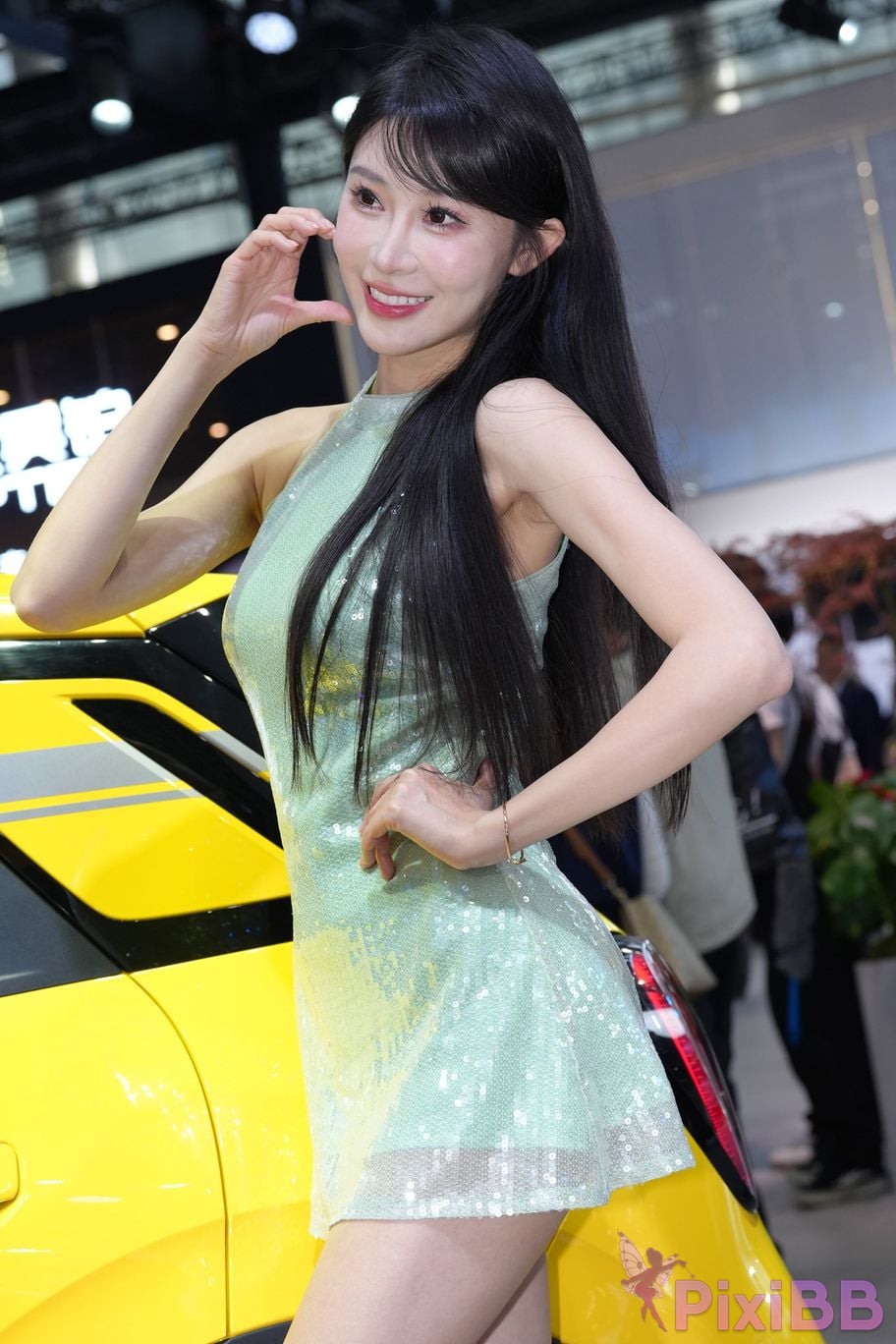 Featured Street Photography Works No.5401 Sweet and cute pineapple jam PixiBB.COM 037