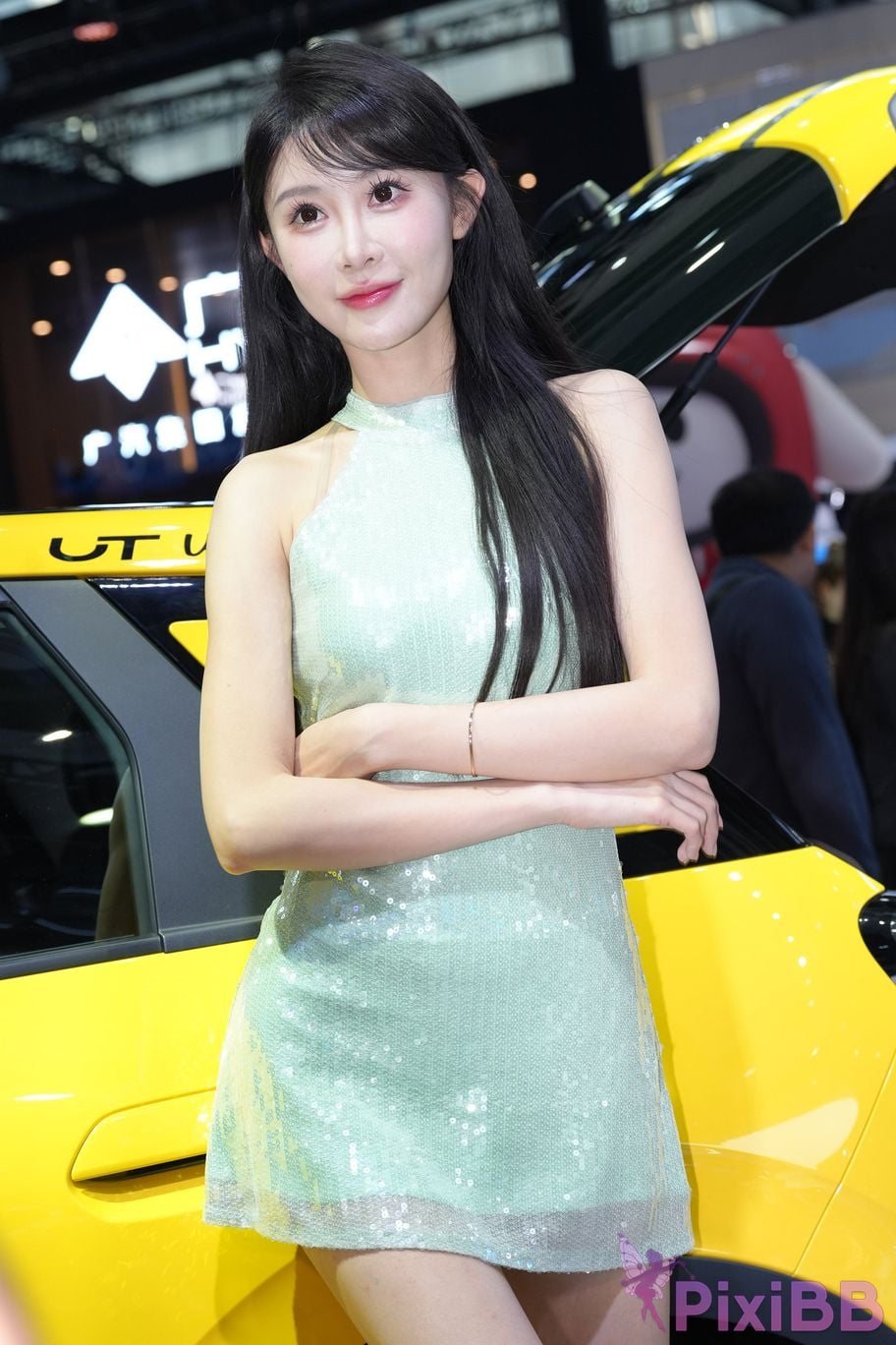 Featured Street Photography Works No.5401 Sweet and cute pineapple jam PixiBB.COM 040