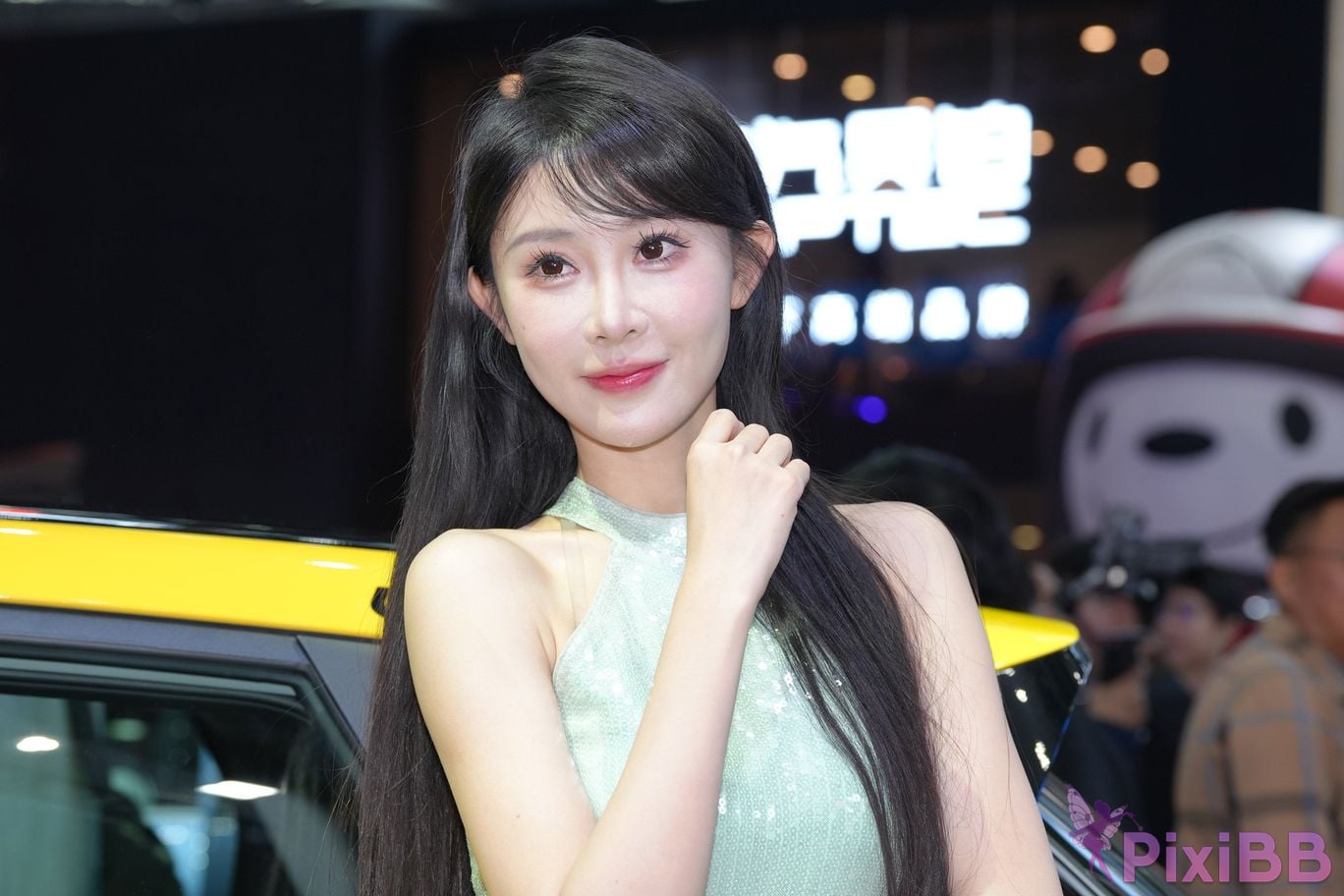 Featured Street Photography Works No.5401 Sweet and cute pineapple jam PixiBB.COM 042