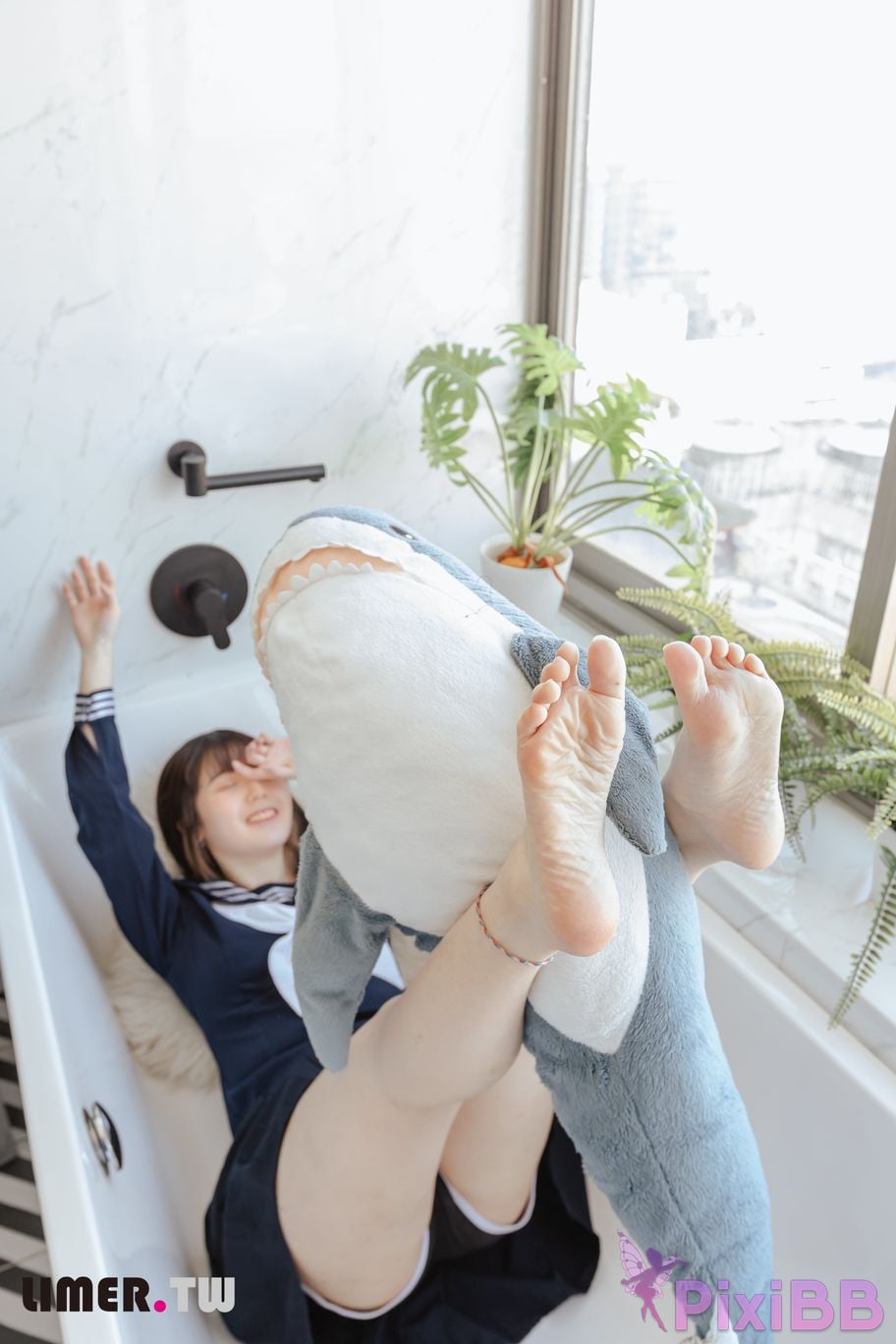 Limerence Original No.073 YuriNO JK Shark PixiBB.COM 057