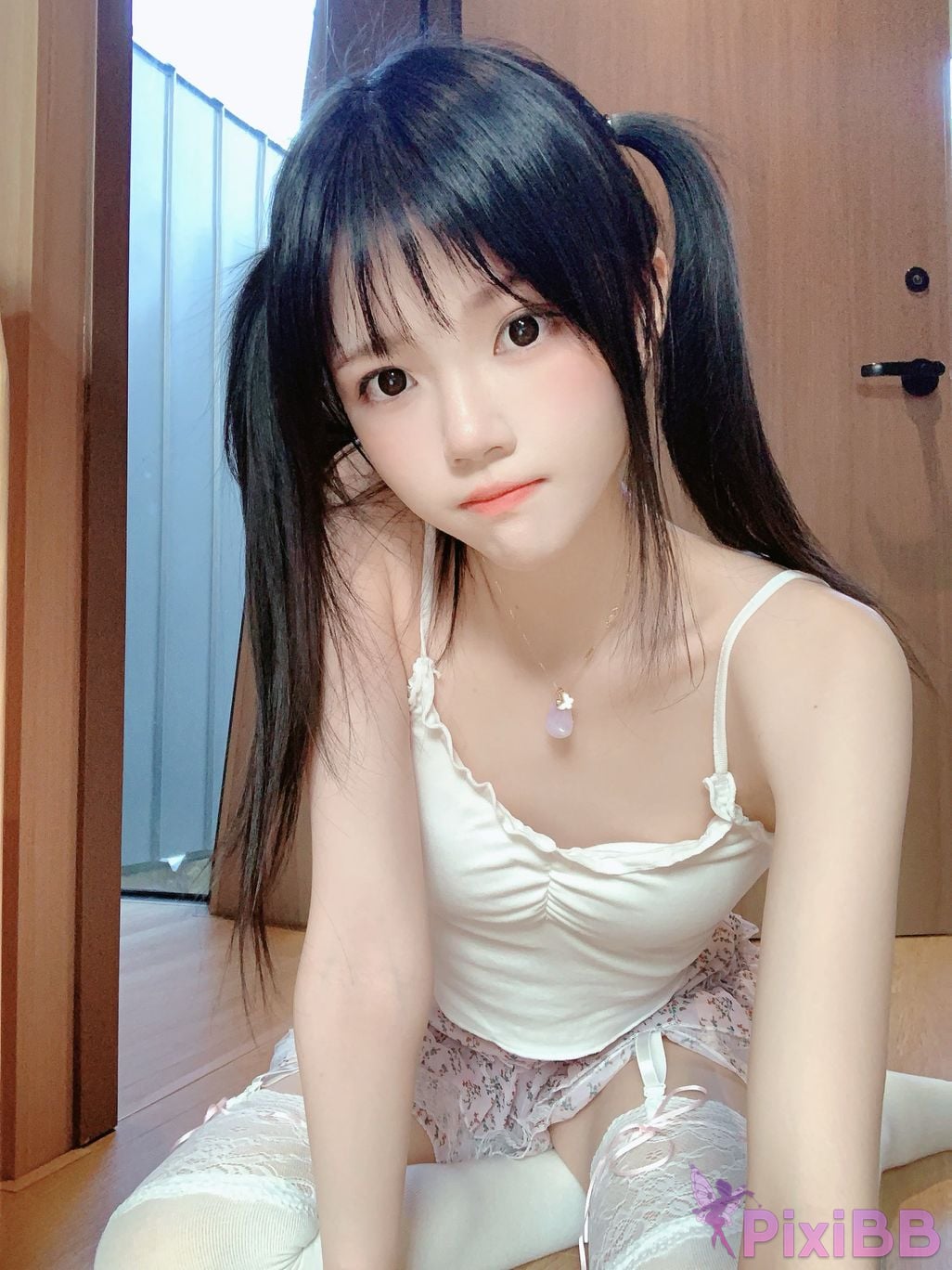 Cosplayer Sakura peach meow floral Selfie PixiBB.COM 003