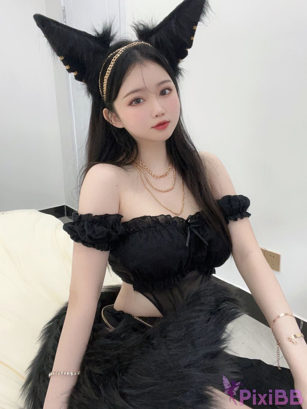 Cosplay Peach Girl is Yi Jiang Black Wolf PixiBB.COM 012