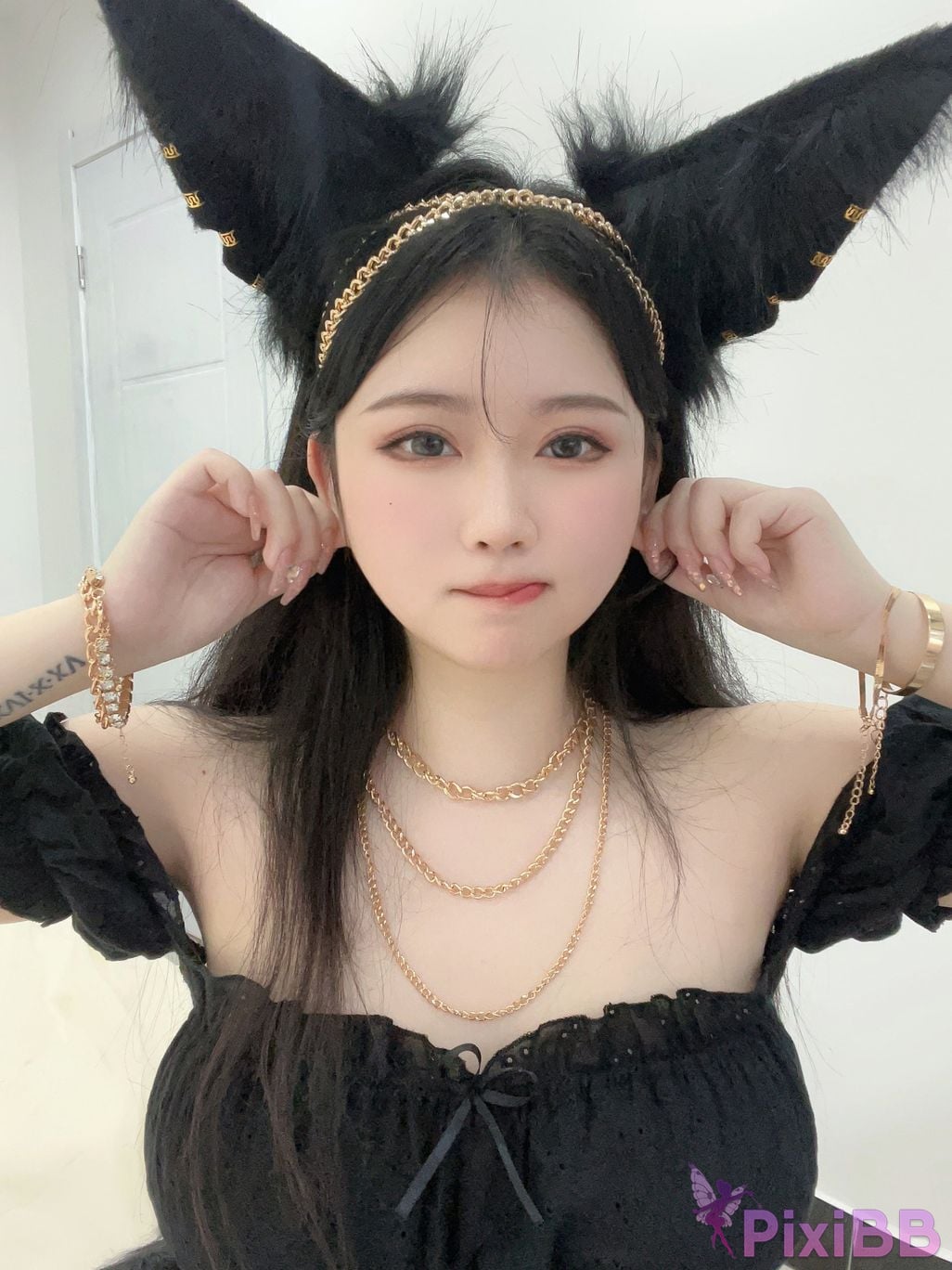 Cosplay Peach Girl is Yi Jiang Black Wolf PixiBB.COM 029