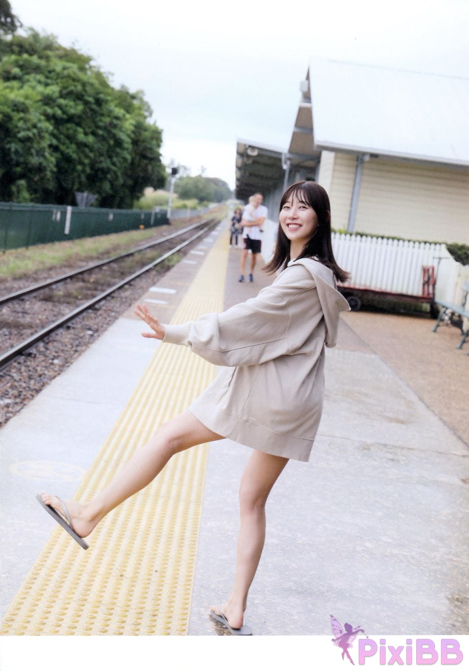 Japanese Idol Miyuki Watanabe photo book Dappi PixiBB.COM 030