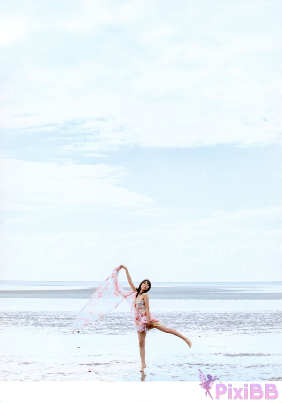 Japanese Idol Miyuki Watanabe photo book Dappi PixiBB.COM 075