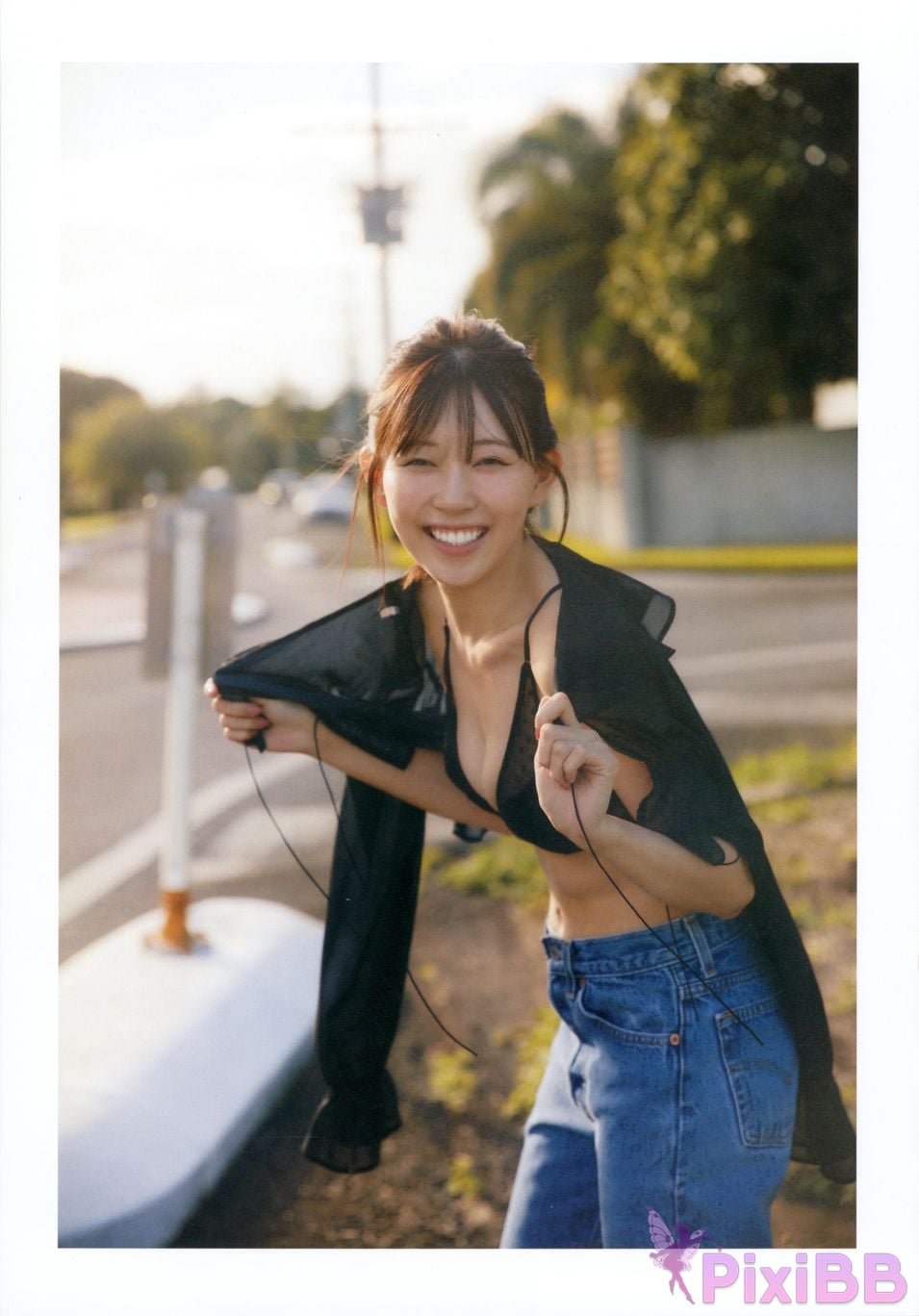 Japanese Idol Miyuki Watanabe photo book Dappi PixiBB.COM 087