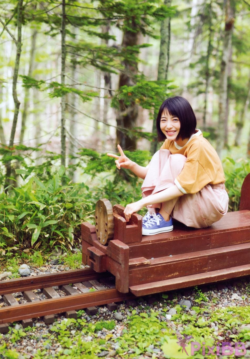 Japanese Idol Minami Hamabe Photo Book 2019 summer PixiBB.COM 018