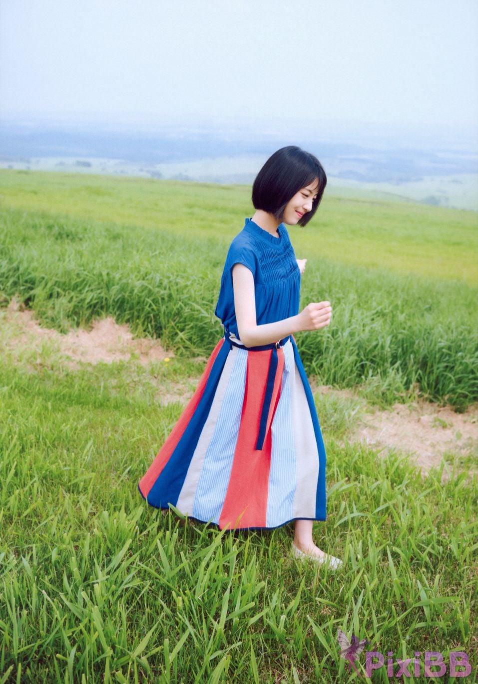 Japanese Idol Minami Hamabe Photo Book 2019 summer PixiBB.COM 021