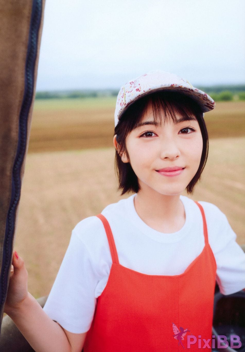 Japanese Idol Minami Hamabe Photo Book 2019 summer PixiBB.COM 034