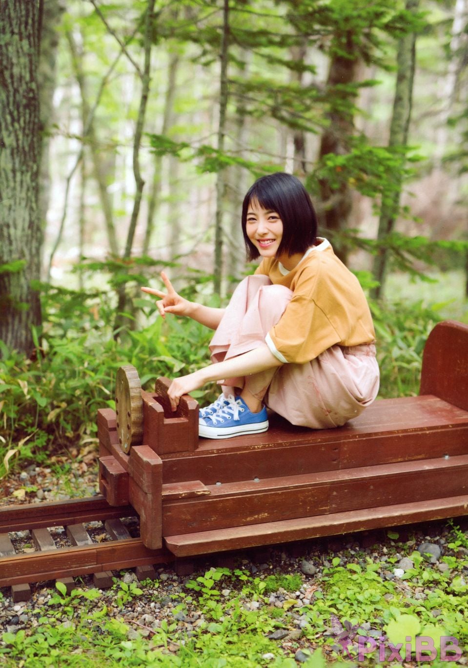 Japanese Idol Minami Hamabe Photo Book 2019 summer PixiBB.COM 052