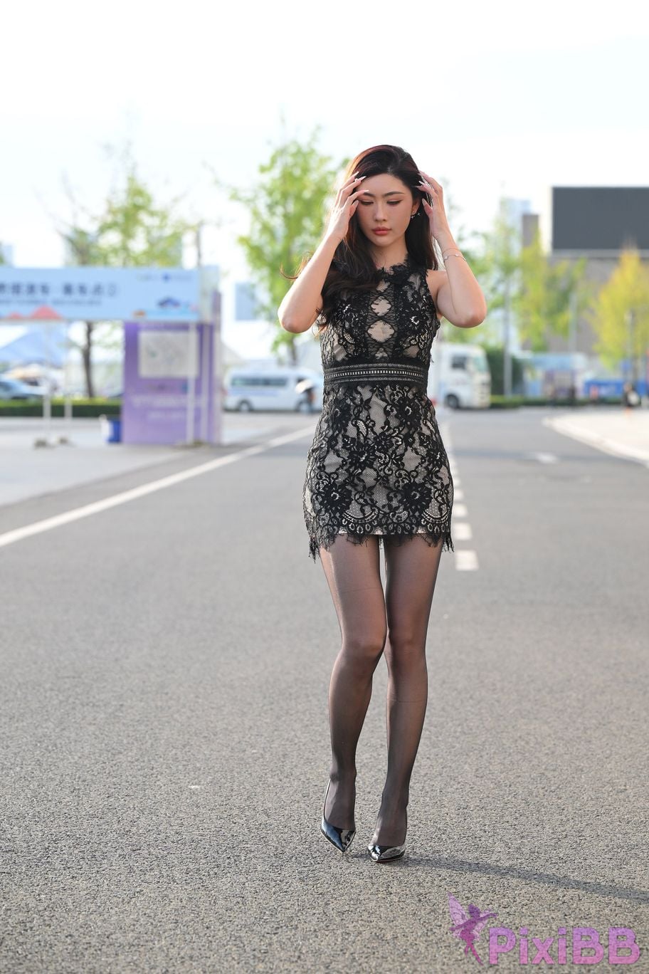 Featured Street Photography Works No.5410 Black silk leaves in the rain at sunset PixiBB.COM 018