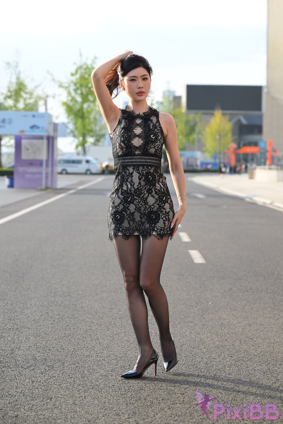 Featured Street Photography Works No.5410 Black silk leaves in the rain at sunset PixiBB.COM 035