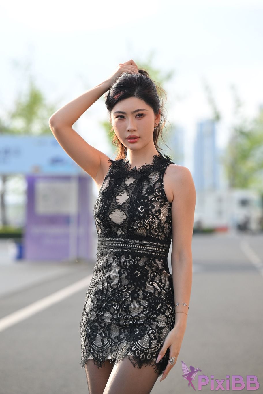 Featured Street Photography Works No.5410 Black silk leaves in the rain at sunset PixiBB.COM 048