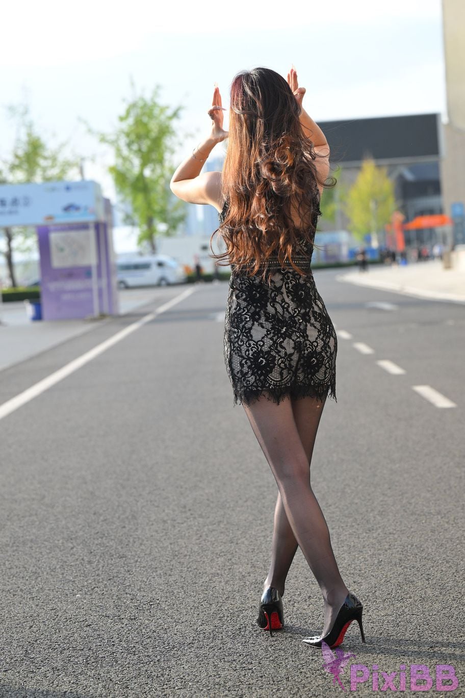 Featured Street Photography Works No.5410 Black silk leaves in the rain at sunset PixiBB.COM 068