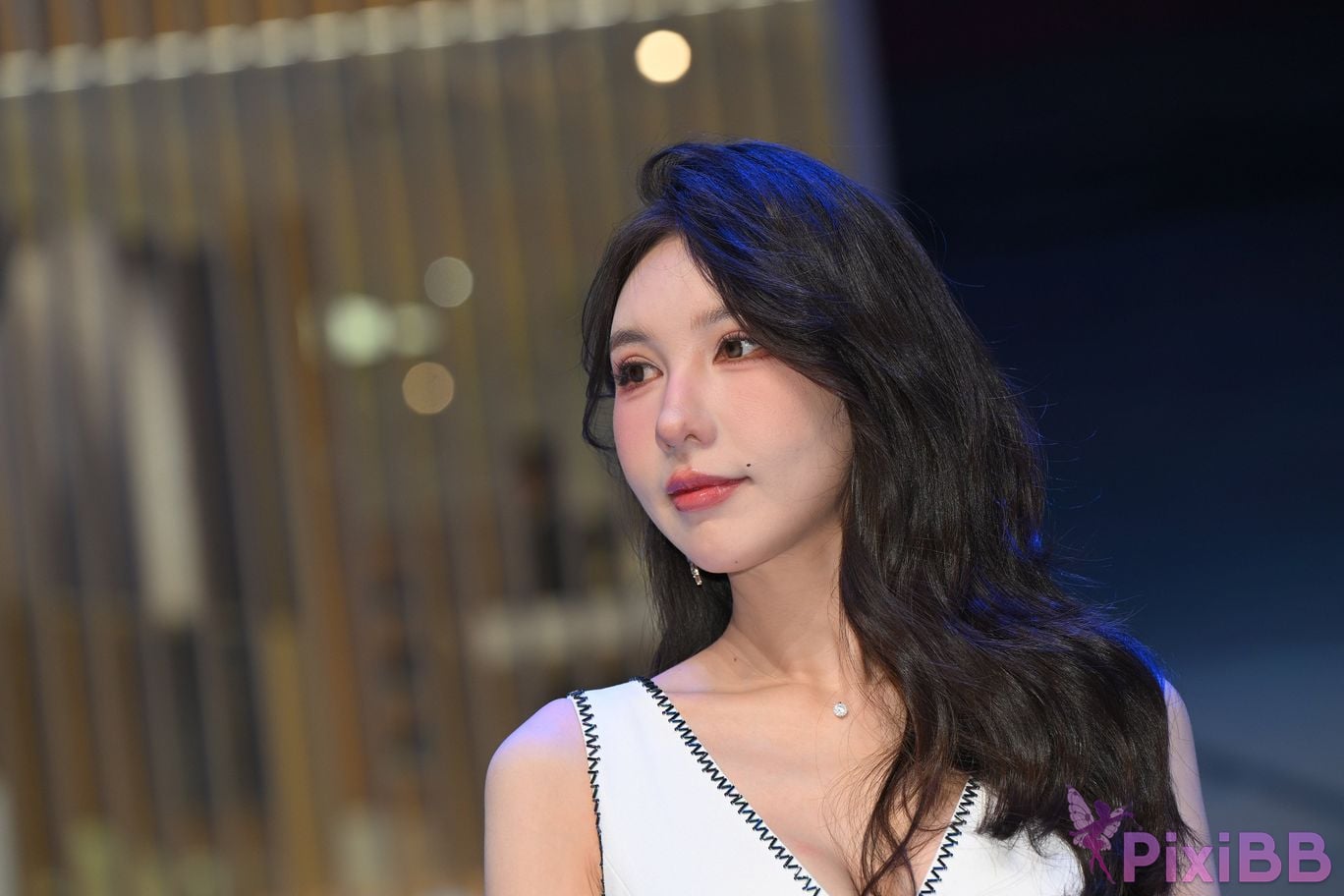 Featured Street Photography Works No.5408 Internet celebrity Xiao Naos beautiful feet in white dress PixiBB.COM 133