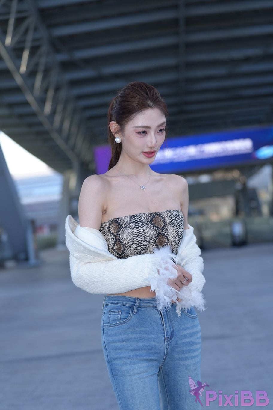 Featured Street Photography Works No.5403 Jeannie Booties PixiBB.COM 029