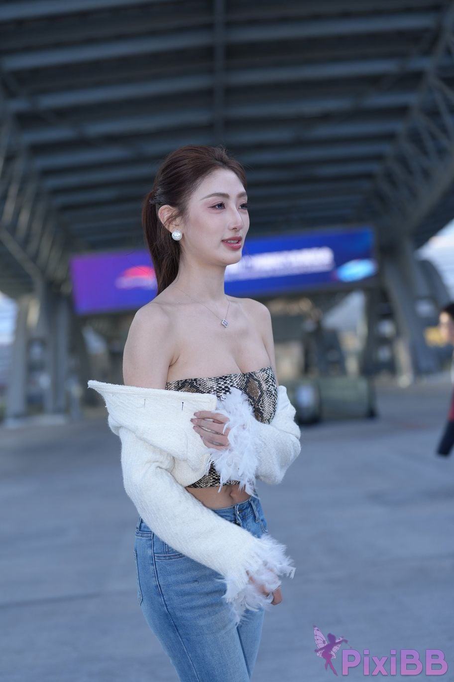 Featured Street Photography Works No.5403 Jeannie Booties PixiBB.COM 030