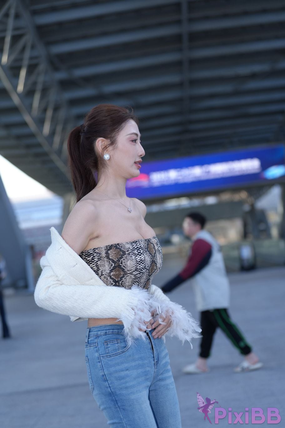 Featured Street Photography Works No.5403 Jeannie Booties PixiBB.COM 031