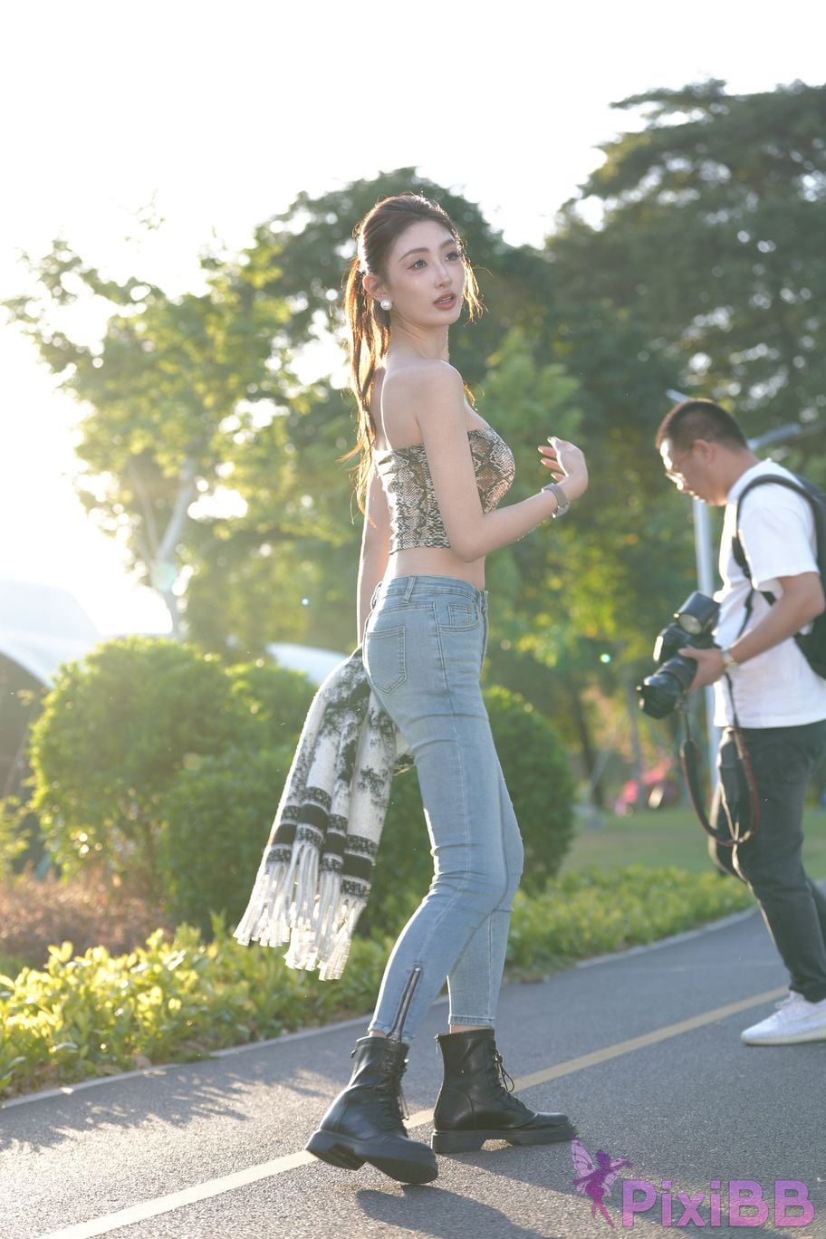 Featured Street Photography Works No.5403 Jeannie Booties PixiBB.COM 057