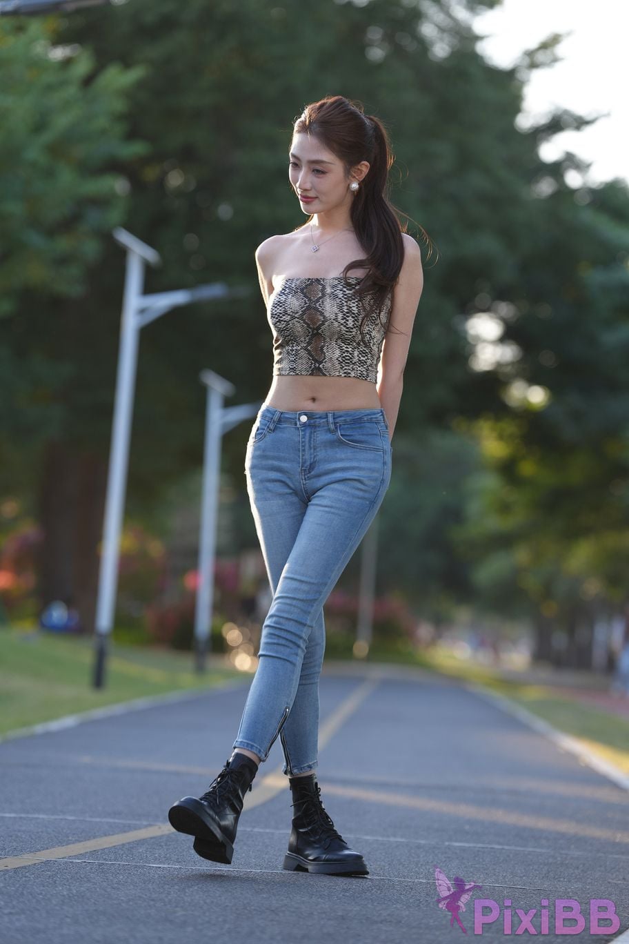 Featured Street Photography Works No.5403 Jeannie Booties PixiBB.COM 078