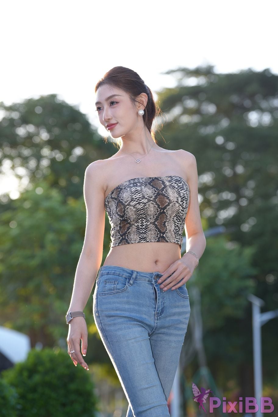 Featured Street Photography Works No.5403 Jeannie Booties PixiBB.COM 085