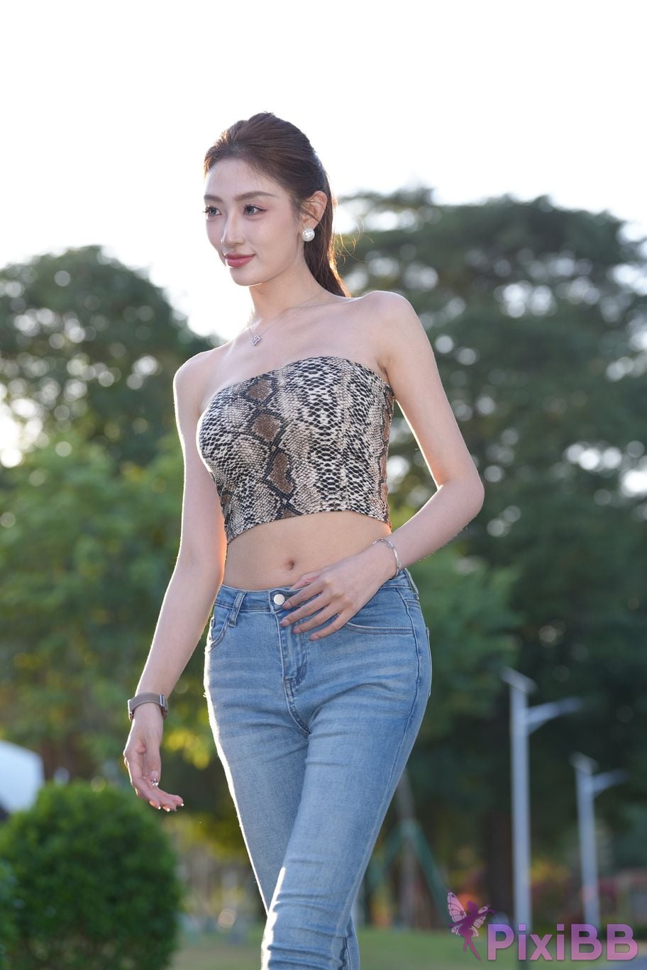 Featured Street Photography Works No.5403 Jeannie Booties PixiBB.COM 086