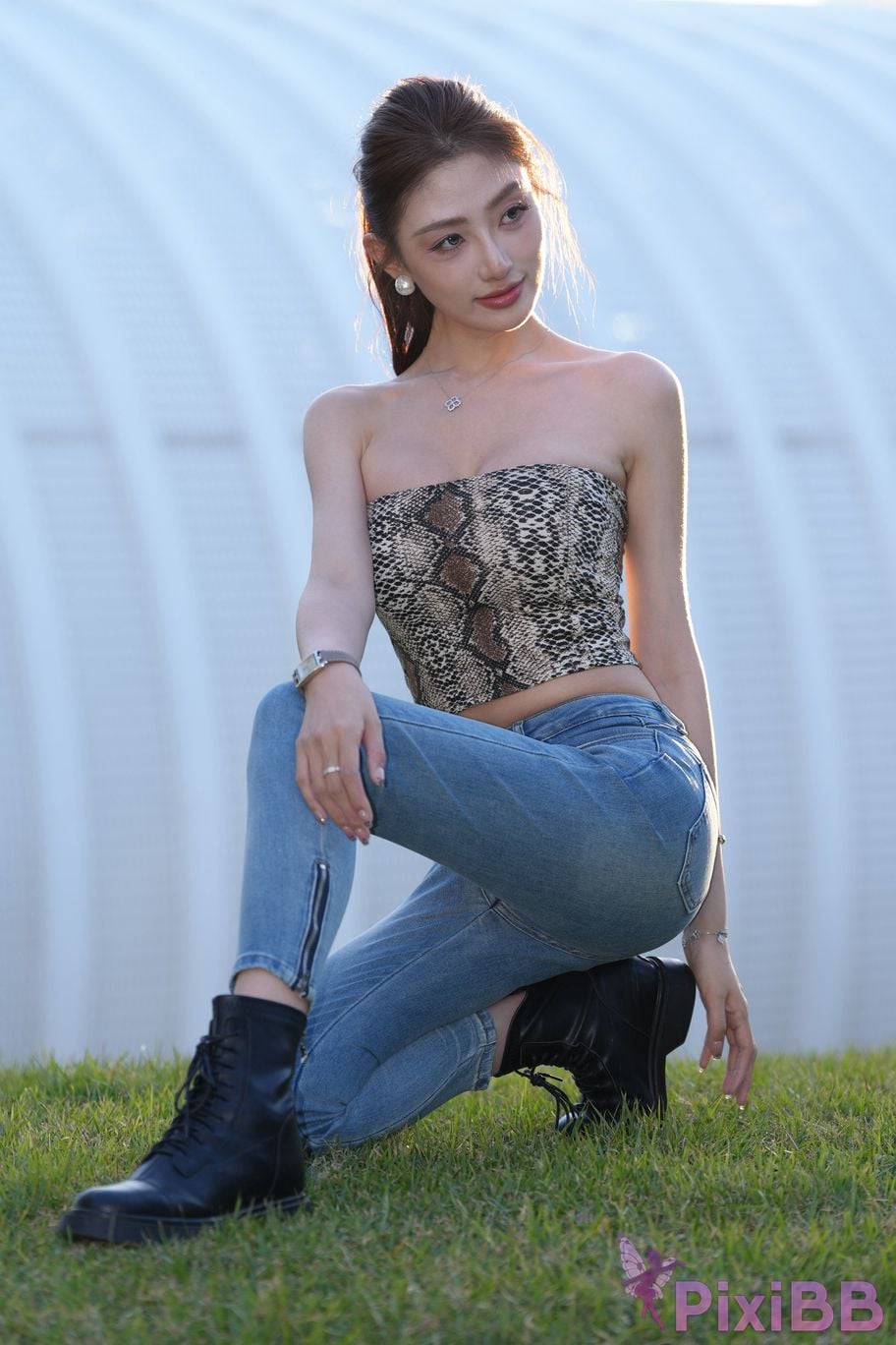 Featured Street Photography Works No.5403 Jeannie Booties PixiBB.COM 114