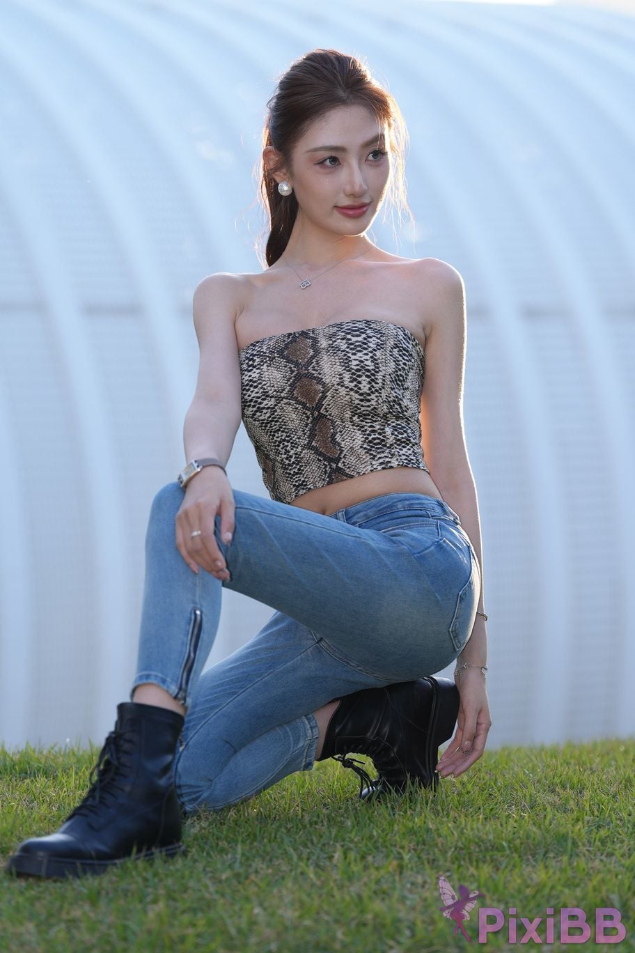 Featured Street Photography Works No.5403 Jeannie Booties PixiBB.COM 115