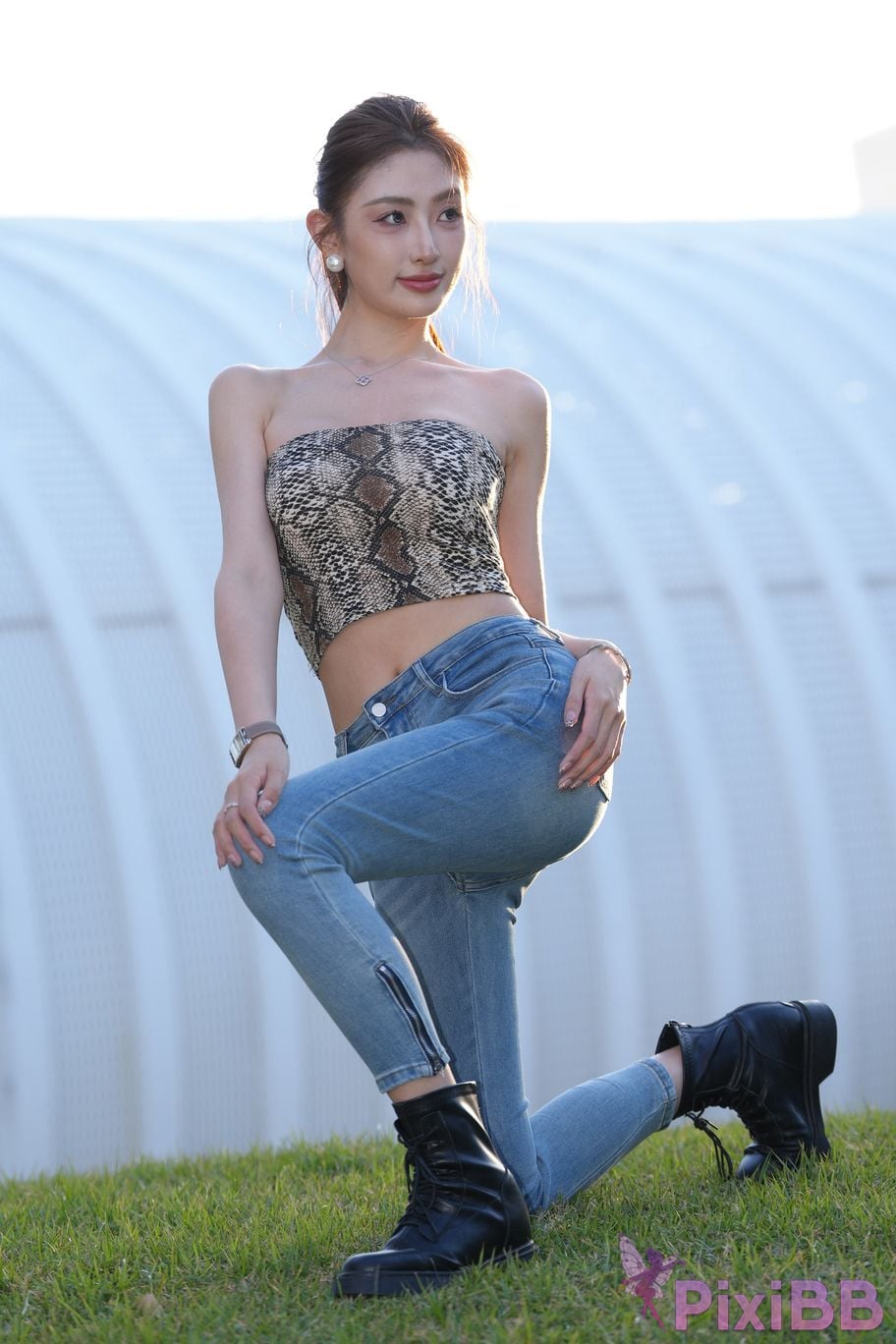 Featured Street Photography Works No.5403 Jeannie Booties PixiBB.COM 124