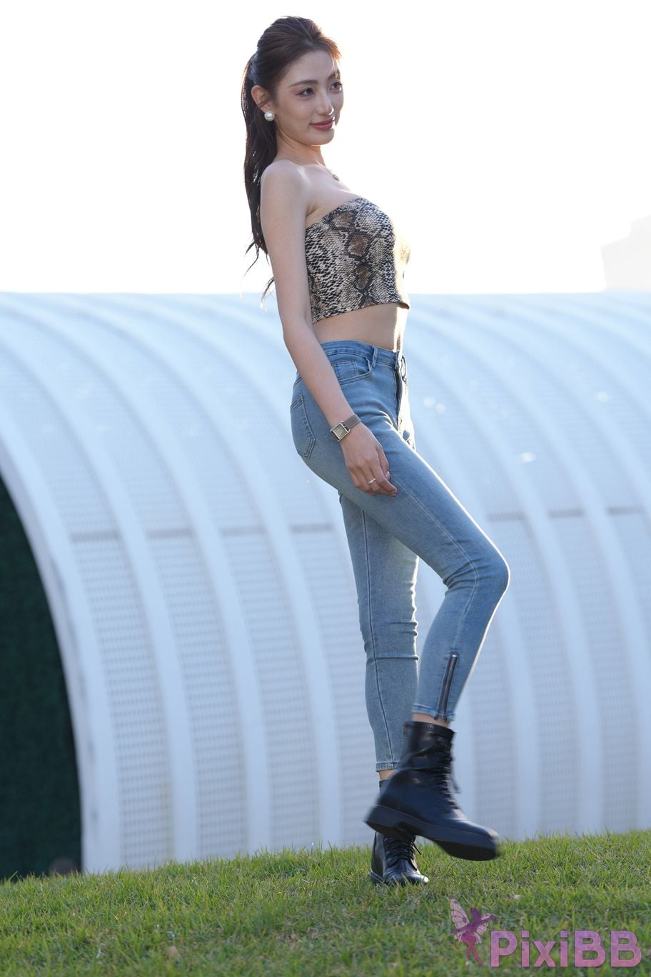 Featured Street Photography Works No.5403 Jeannie Booties PixiBB.COM 136