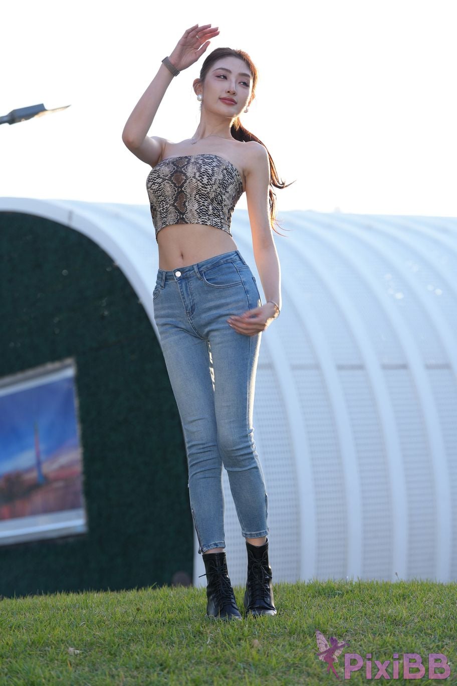 Featured Street Photography Works No.5403 Jeannie Booties PixiBB.COM 145