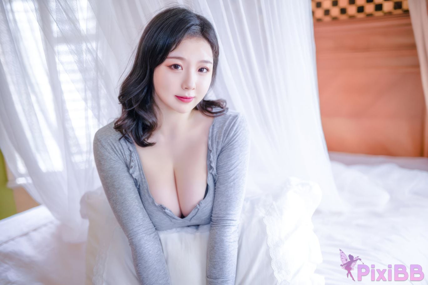 Cosplayer Pipi Nai is so cute landlady PixiBB.COM 018