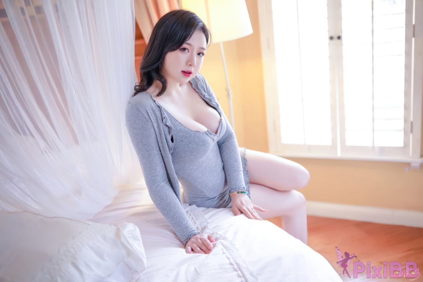 Cosplayer Pipi Nai is so cute landlady PixiBB.COM 024