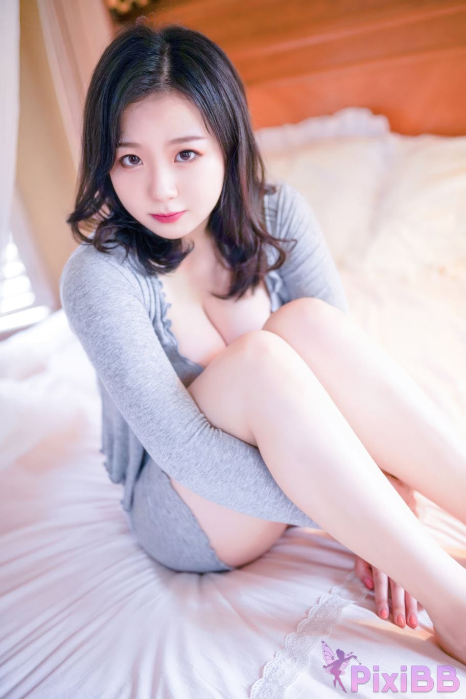 Cosplayer Pipi Nai is so cute landlady PixiBB.COM 031