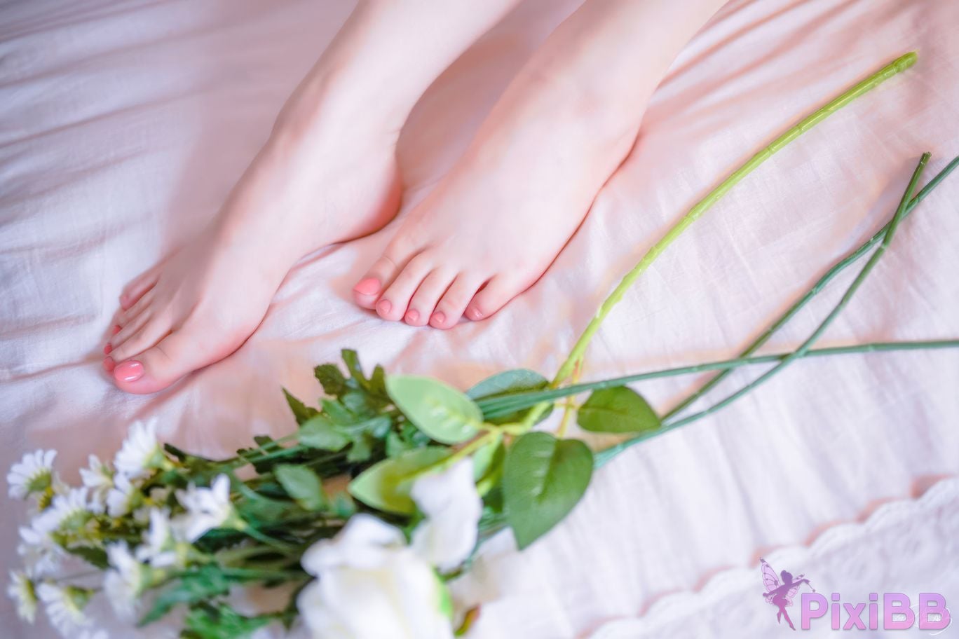 Cosplayer Pipi Nai is so cute landlady PixiBB.COM 044