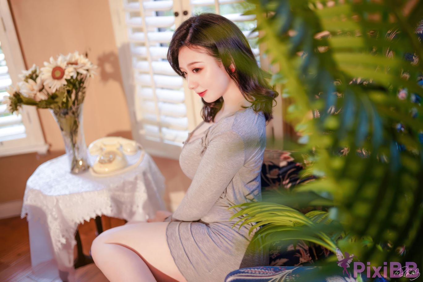 Cosplayer Pipi Nai is so cute landlady PixiBB.COM 045