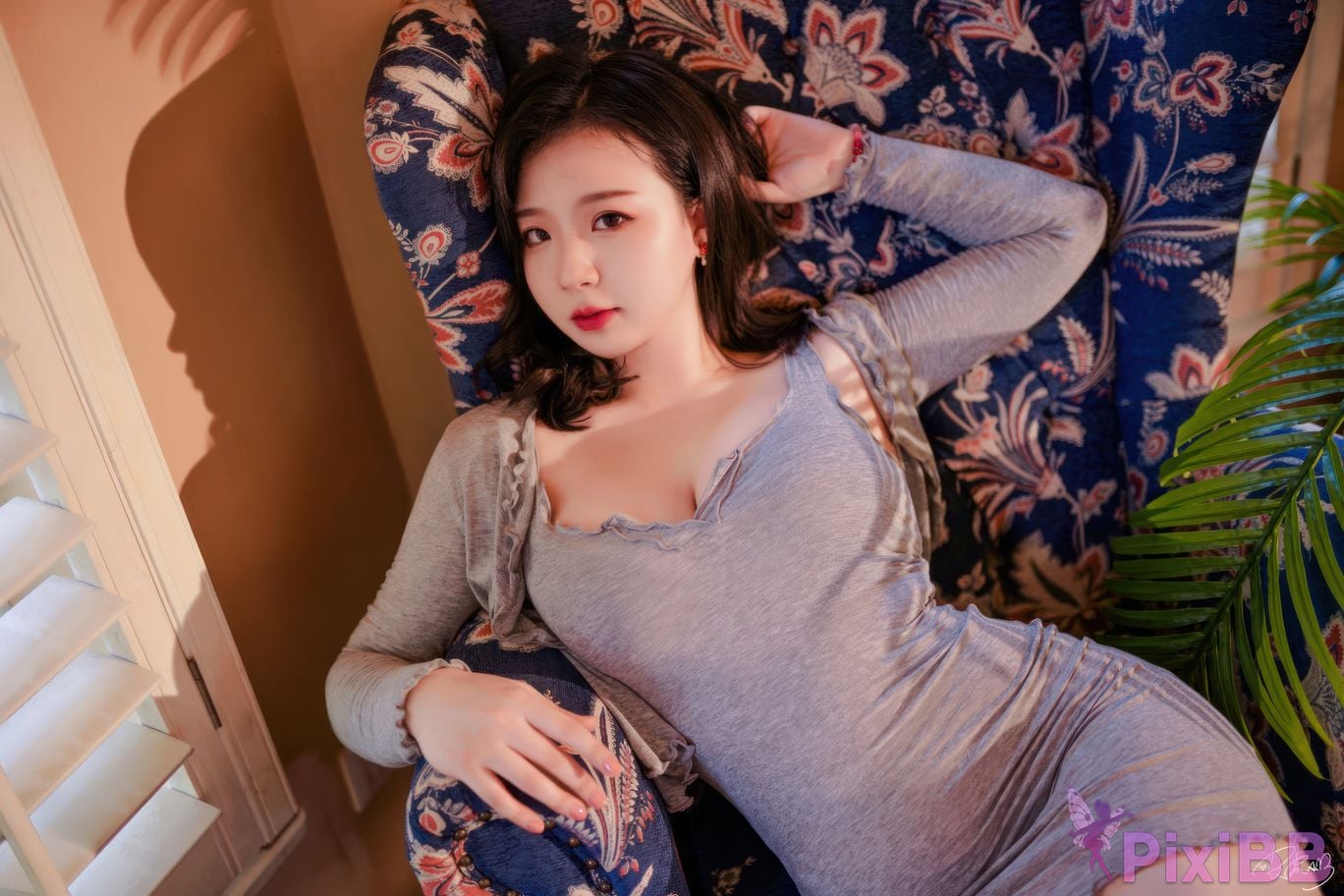 Cosplayer Pipi Nai is so cute landlady PixiBB.COM 047