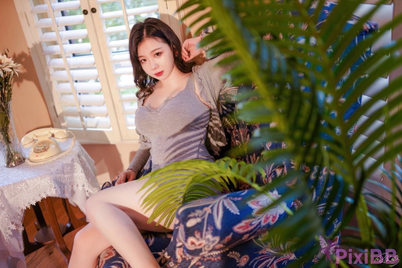 Cosplayer Pipi Nai is so cute landlady PixiBB.COM 050