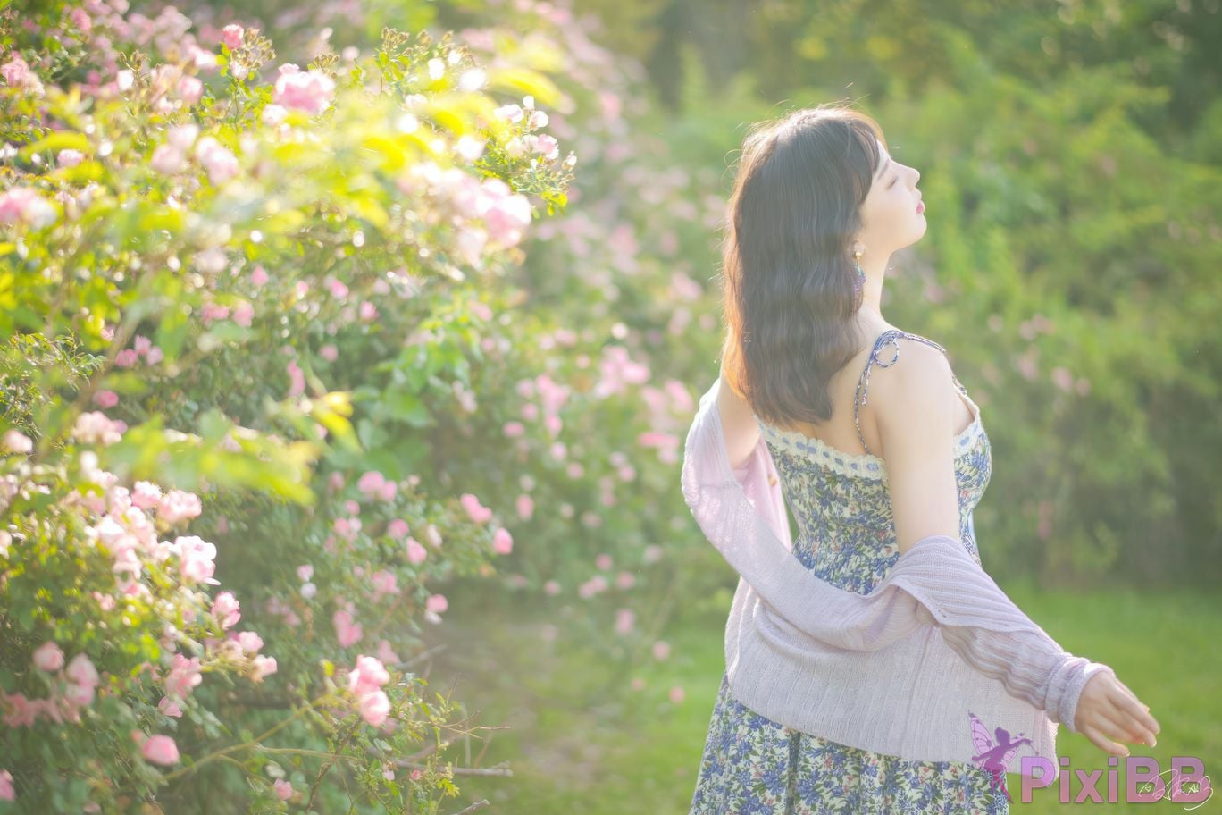 Cosplayer Pipi Nai is so cute rose flower PixiBB.COM 011