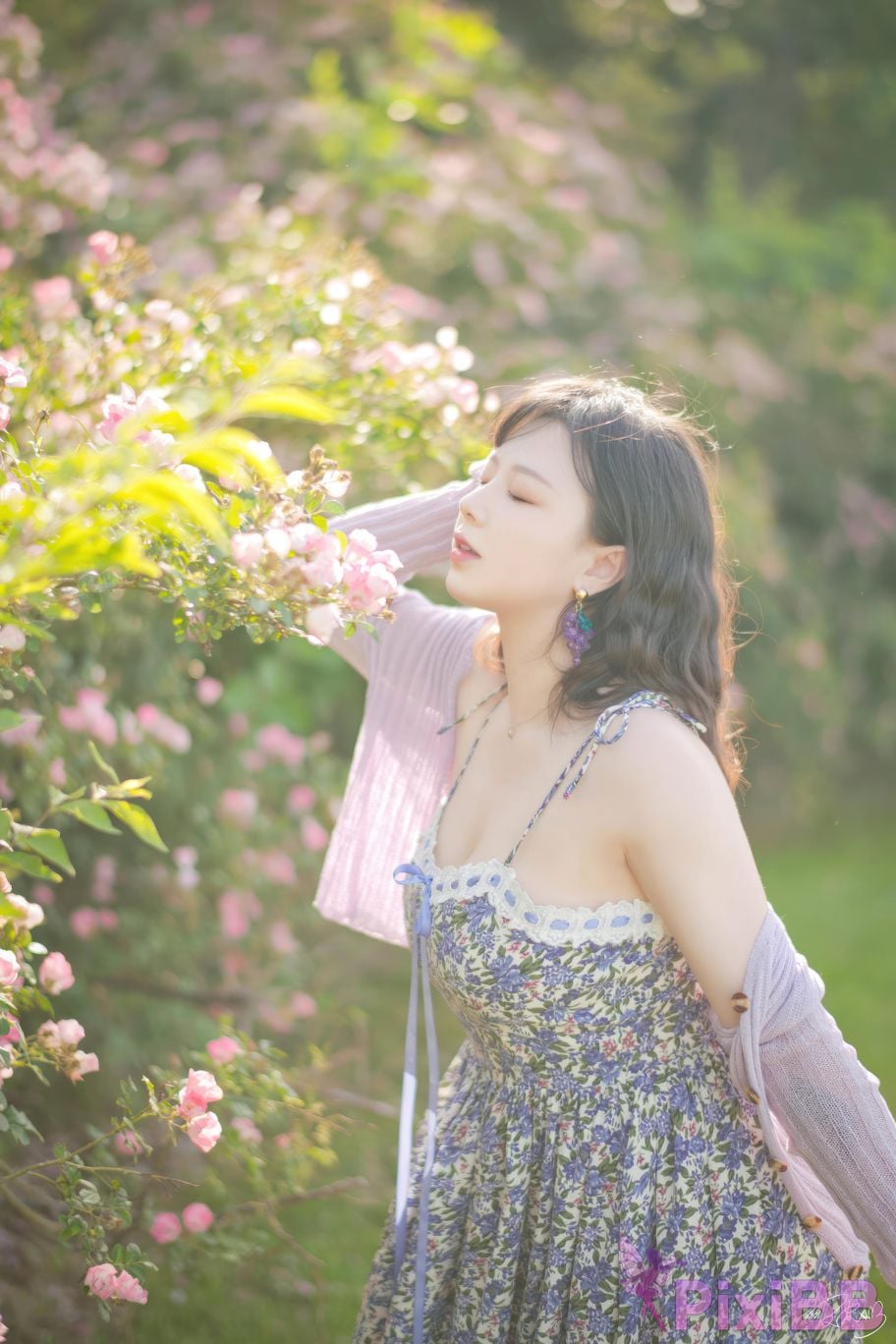 Cosplayer Pipi Nai is so cute rose flower PixiBB.COM 014