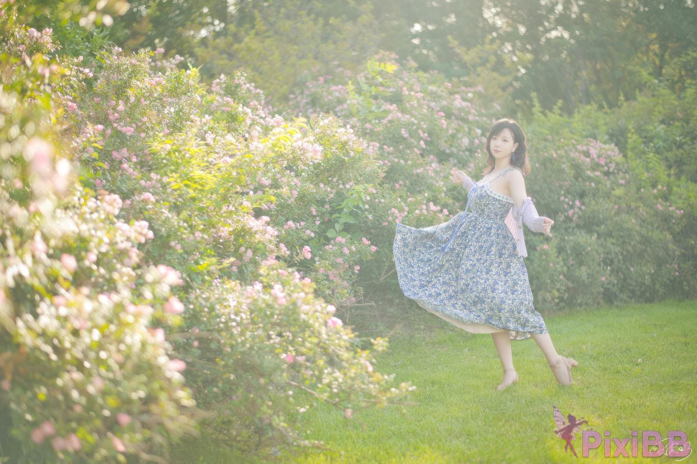 Cosplayer Pipi Nai is so cute rose flower PixiBB.COM 021